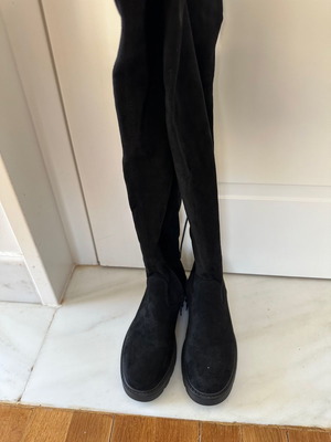 Italian black suede flat over-the-knee boot new size 37 with laces