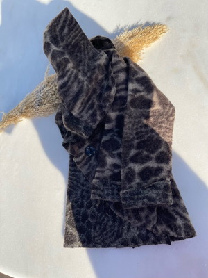 Women's outerwear with leopard pattern like new, One Size