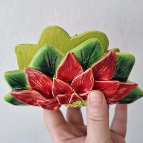 Handmade napkin holder with poinsettia vintage motive, like new