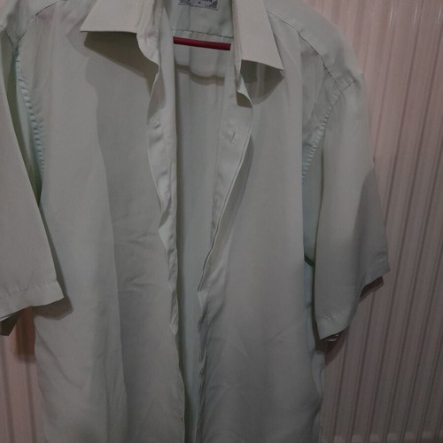 Men's dress shirts pack of 3 with 5 gift shirts like new