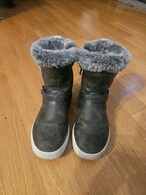 Mod8 girls' boots used, size 28