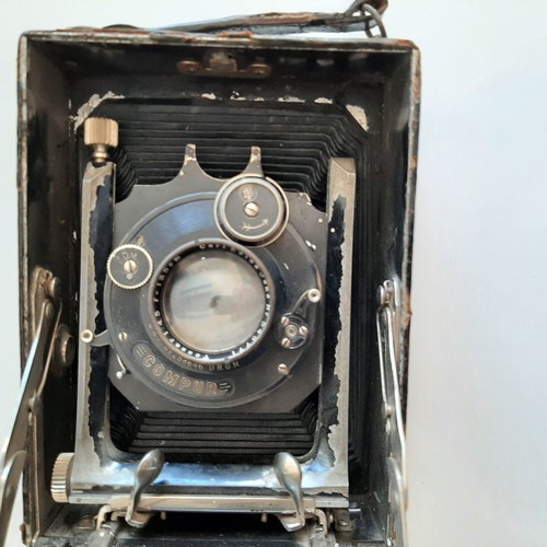 Certo Compur DRP camera used, f=13.5 cm 1:4.5