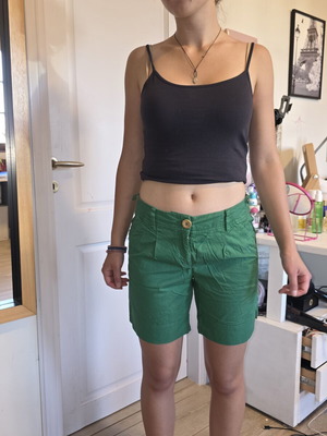 Attrattivo green shorts size XS like new