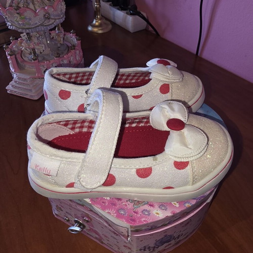 Marikelly ballerinas size 25 white glitter with red polka dots new