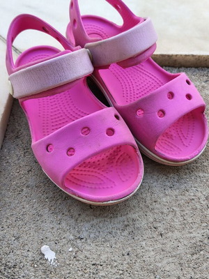 Crocs розови сандали за момичета употребявани, размер 28-29