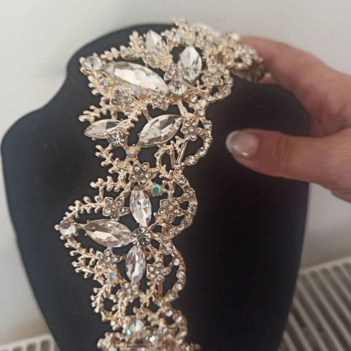 Tiara used, impressive for special occasions