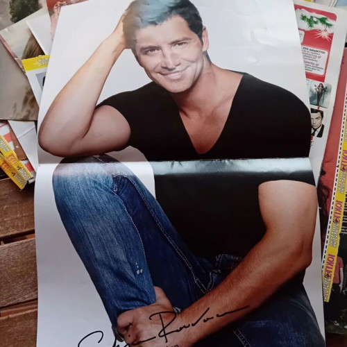 Y2K Celebrities Posters Set of 12 Like New