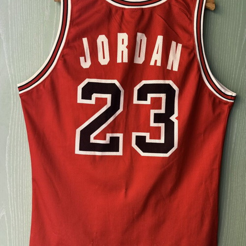Michael Jordan Chicago Bulls Jersey used, size large, vintage