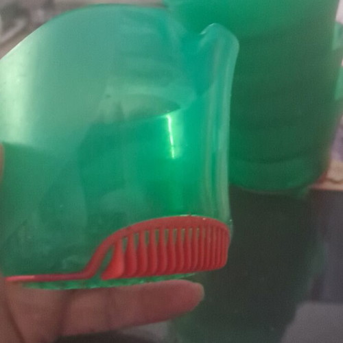Special Drinking Cups like new, set of 6 for swallowing difficulties