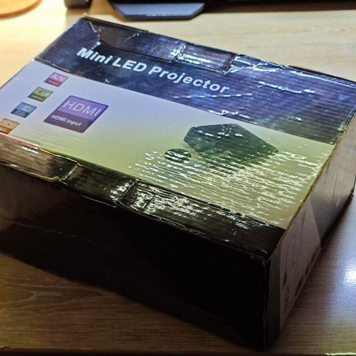 Mini Portable LED Projector HD with HDMI USB and SD like new