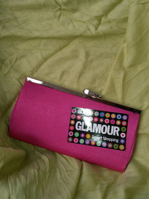 Τσαντάκι νεσεσέρ σατέν χρώματος ροζ, ύψος 9εκ, πλάτος 18εκ