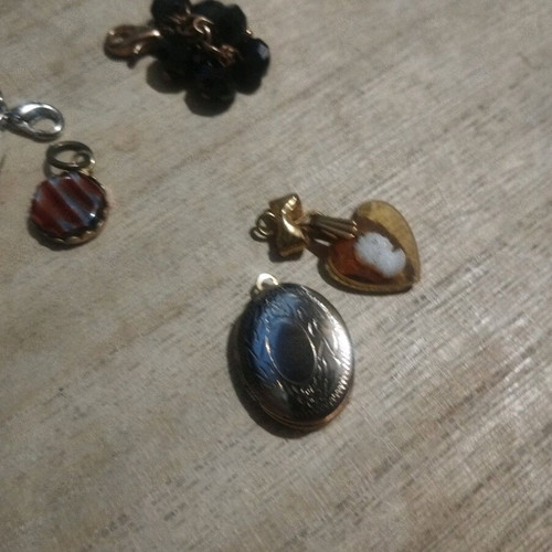 Old pendants used, set of 7 multicolored