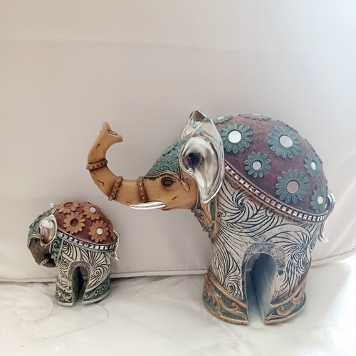 Decorative elephants like new