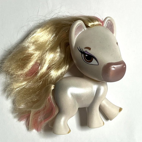 Bratz Ponyz pony used with paint marks