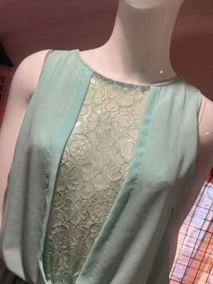 Elegant maxi dress size L like new, soft green mint shade