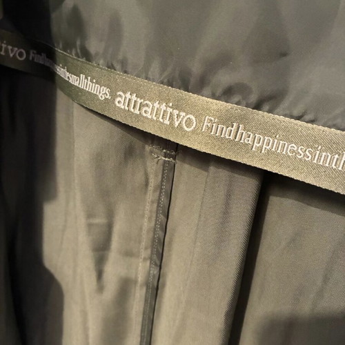 Attrattivo trench coat new, size Large, khaki