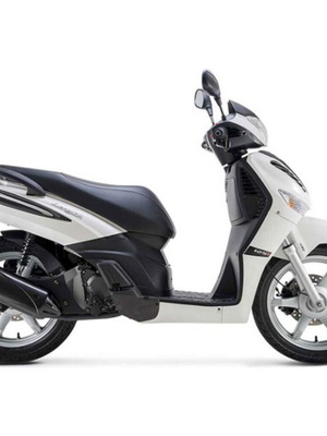 Keeway Logik 125cc scooter like new, 2018, 12,000 km, automatic
