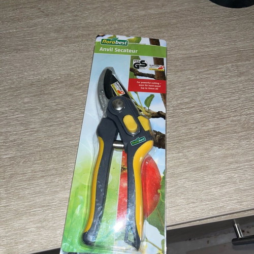 Garden Secateurs new