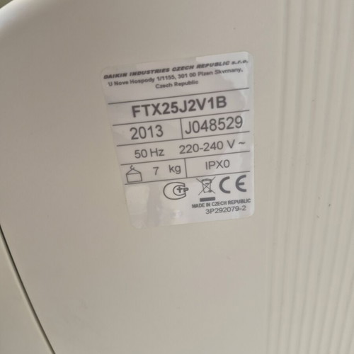 Daikin Inverter RX25J3V1B air conditioner like new, 9000 BTU