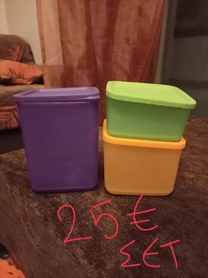 Tupperware set of 3 bowls in different sizes new