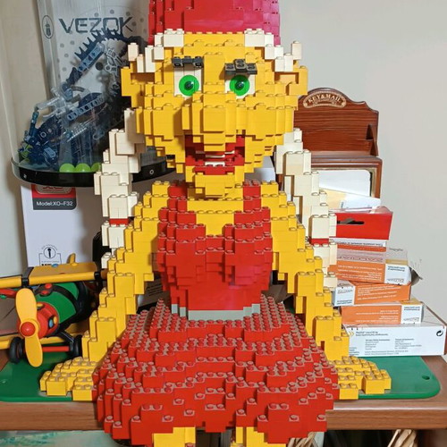 Lego Indian 70-90 cm height like new, 4000-6000 pieces