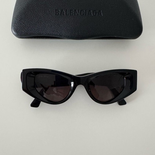 Balenciaga unisex sunglasses new, black