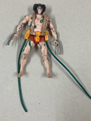 Toy Biz 1992 Marvel X-Men Weapon X Wolverine in good condition
