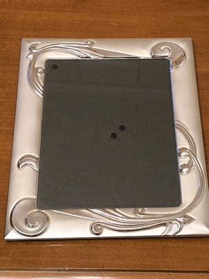 Photo frame like new, fits 20×25cm photos, 27×32cm size