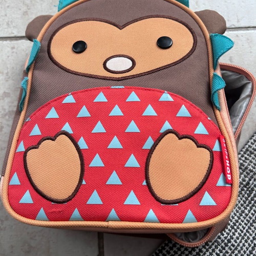 Skip Hop Hedgehog Lunch Bag used with food compartment