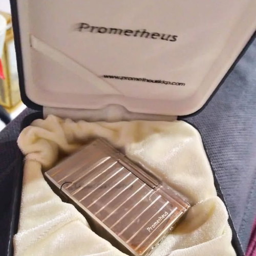 Prometheus Churchill-22 lighter new