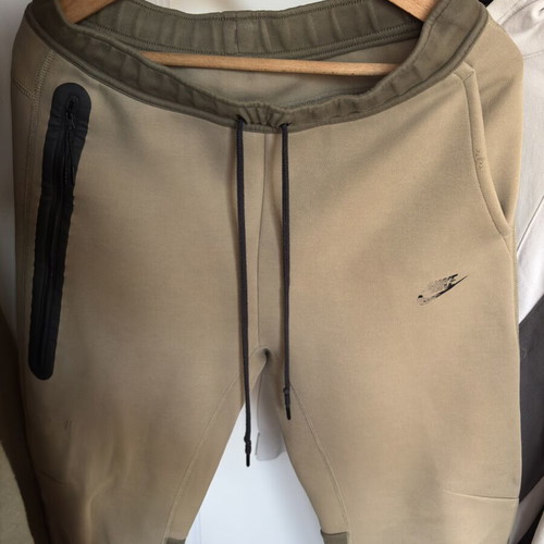 Nike Tech Fleece jacket used, brown and green, size M