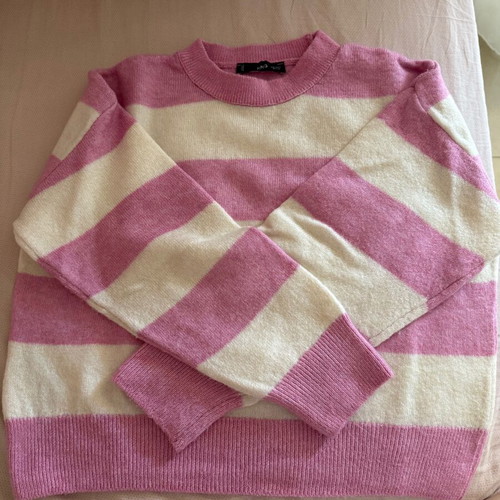Mng pullover small size in excellent condition