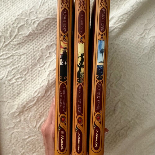 Classic books like new: Around the World in 80 Days, Robin Hood, Robinson Crusoe