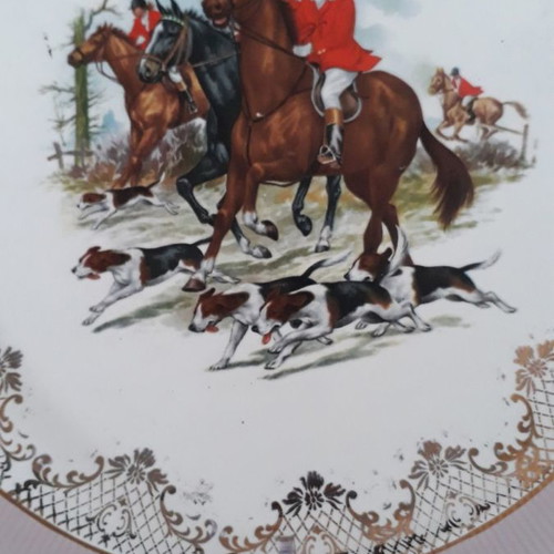 Porcelain plates used, two English with pink border