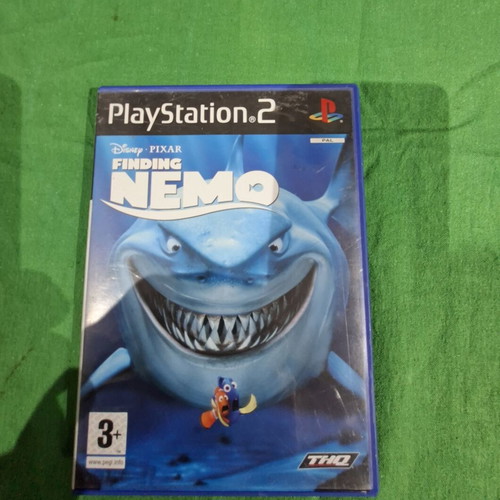 PES 5 PlayStation 2 game like new with box and manual