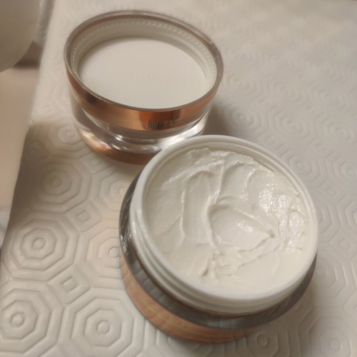 La Vie En Rose cream like new, moisturizing for very dry skin