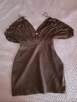 Zara black dress with V like new, size L