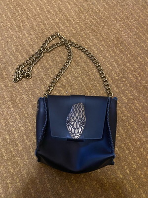 Individual leather bag unused
