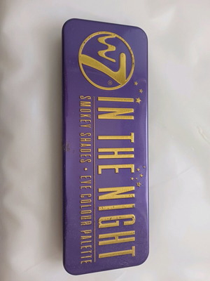 W7 eyeshadow palette like new