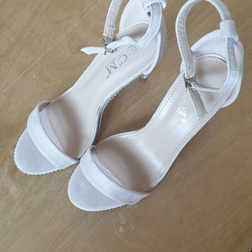 Women's beige sandals new, size 37 with studs