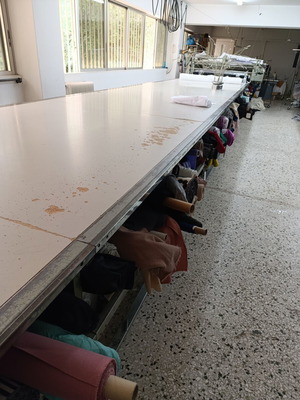 Fabric cutting workbench 12 meters used
