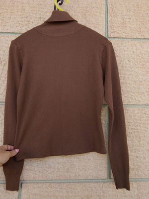 Sweet & Girl brown turtleneck top S/M