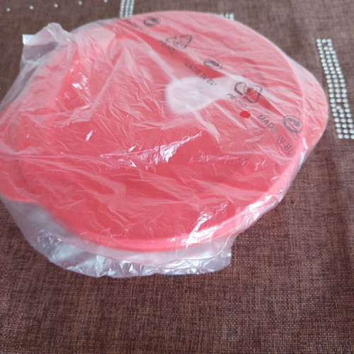 Tupperware microwave-safe food container new