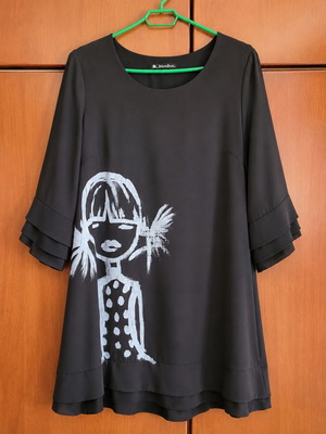 Dress with artistic print, one size