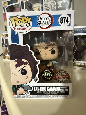 Funko Pop! Demon Slayer Tanjiro Kamado (Hinokami Kagura Dance) Glow Chase