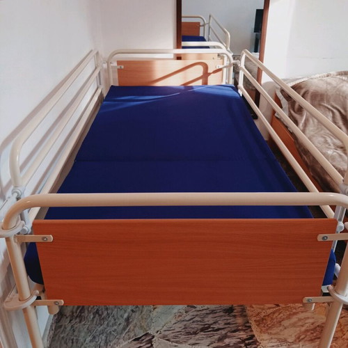 Manual hospital bed single-section new