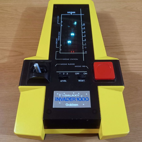 Gakken Galaxy Invader 1000 handheld electronic game used