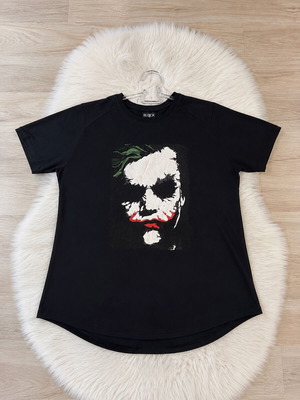 Men's black t-shirt with Joker print, rounded hem