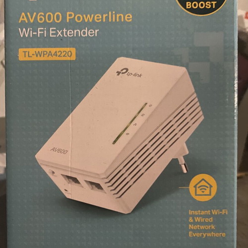 TP-Link TL-WPA4220 AV600 Powerline Wi-Fi Extender
