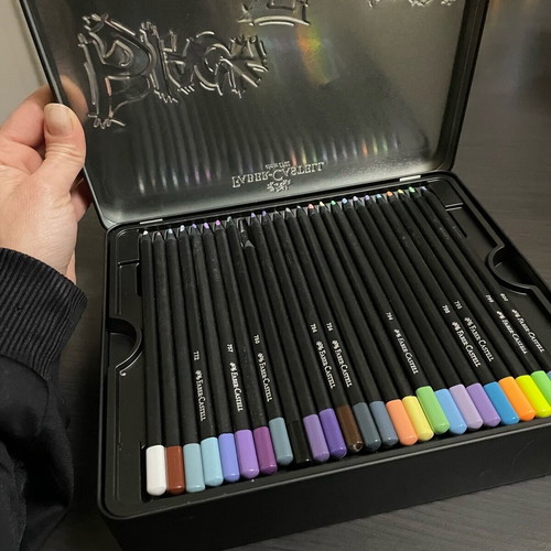 Faber-Castell Black Edition pencil case 100 pencils like new